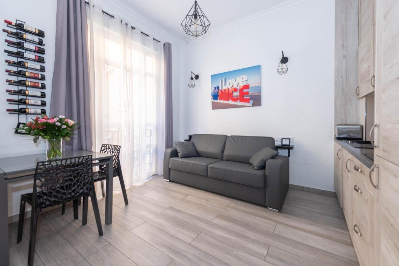 Nice Centre Flat - Modern, Quiet And Brand New Екстер'єр фото