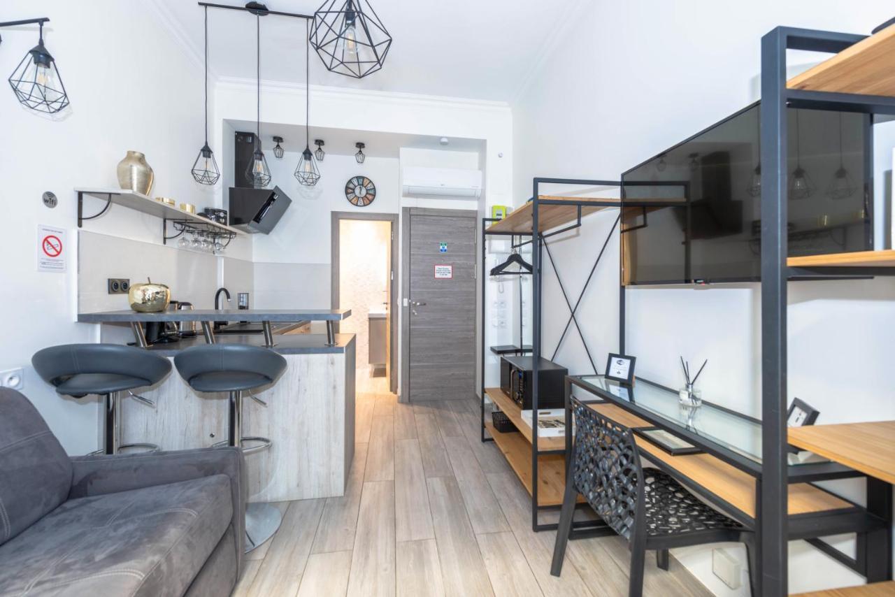 Nice Centre Flat - Modern, Quiet And Brand New Екстер'єр фото
