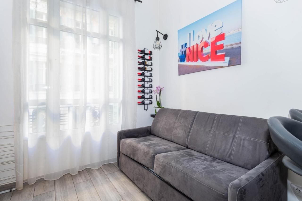 Nice Centre Flat - Modern, Quiet And Brand New Екстер'єр фото